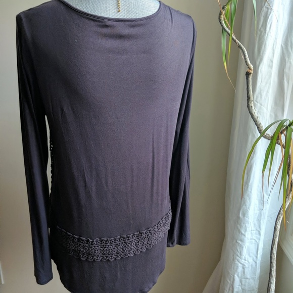 [Cable & Gauge] Eggplant Long Sleeved Crochet Top - Picture 6 of 8